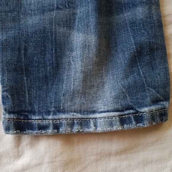 Miss Me Blingy Rhinestone Flap Pocket Jean Capris - Picture 4 of 10